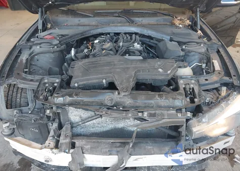 2015 BMW 328I xDrive z USA, uszkodzony, nr VIN WBA3B5G57FNS13672